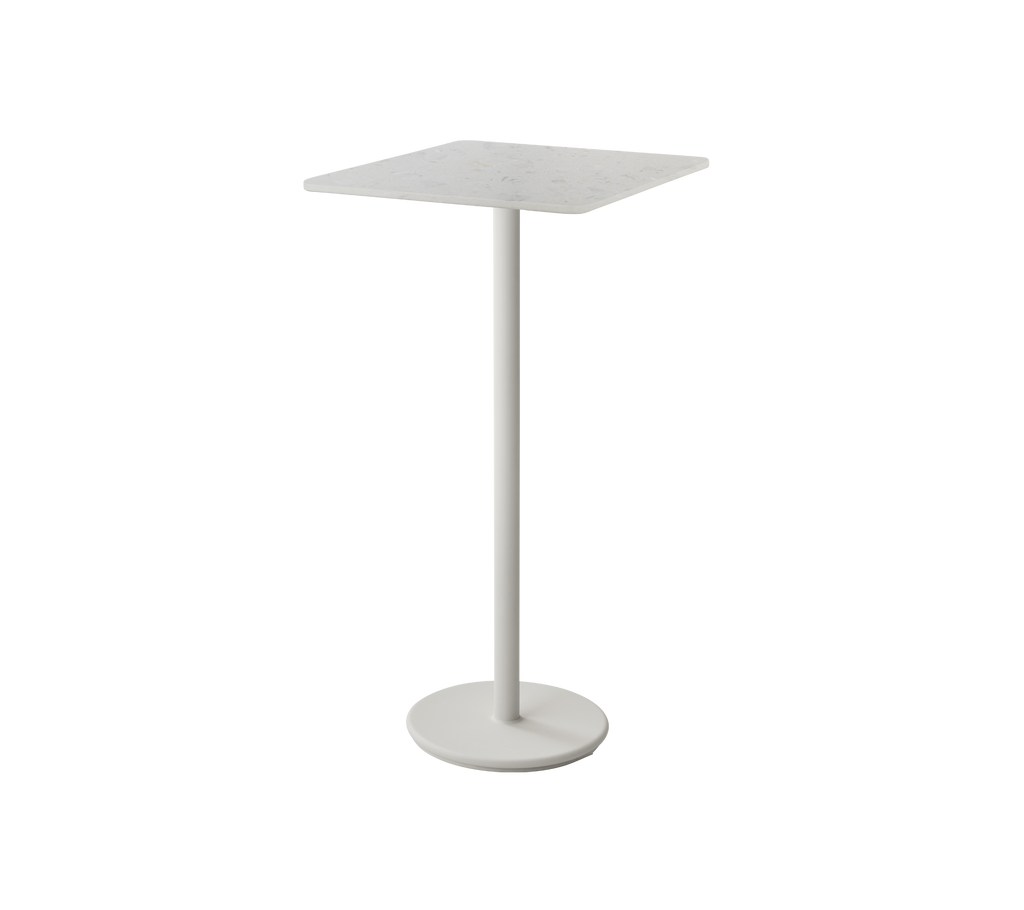 Modernes weißes Tisch mit einem schlanken Design.