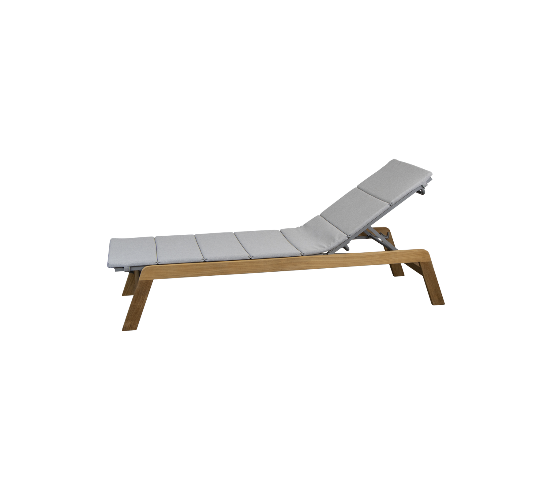 Verstellbarer Lounge-Stuhl mit gepolsterter grauer Auflage und Holzrahmen, entworfen für Entspannung und Komfort.