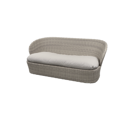Gewebtes Zweisitzer-Sofa mit einem weichen Kissen, das ein modernes Design und eine neutrale Farbe aufweist. Ideal zum Entspannen und für Komfort.