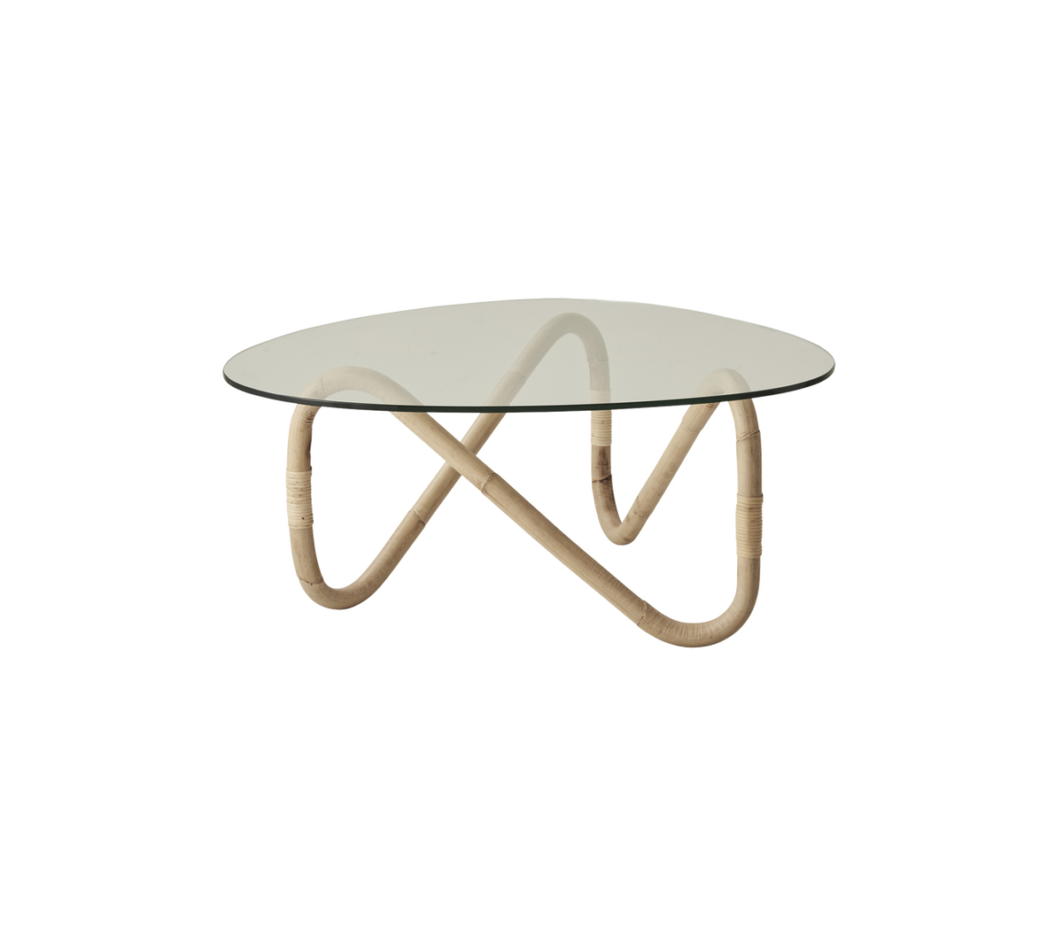 Runder Glas Tisch mit einem stilvollen, geschwungenen Rattansockel, der ein modernes, elegantes Design bietet, das für verschiedene Umgebungen geeignet ist.