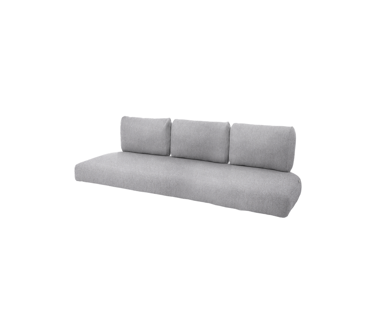 Zeitgemäßes graues Sofa mit drei plüschigen Rückenkissen, das ein schlankes und minimalistisches Design für moderne Dekoration bietet.
