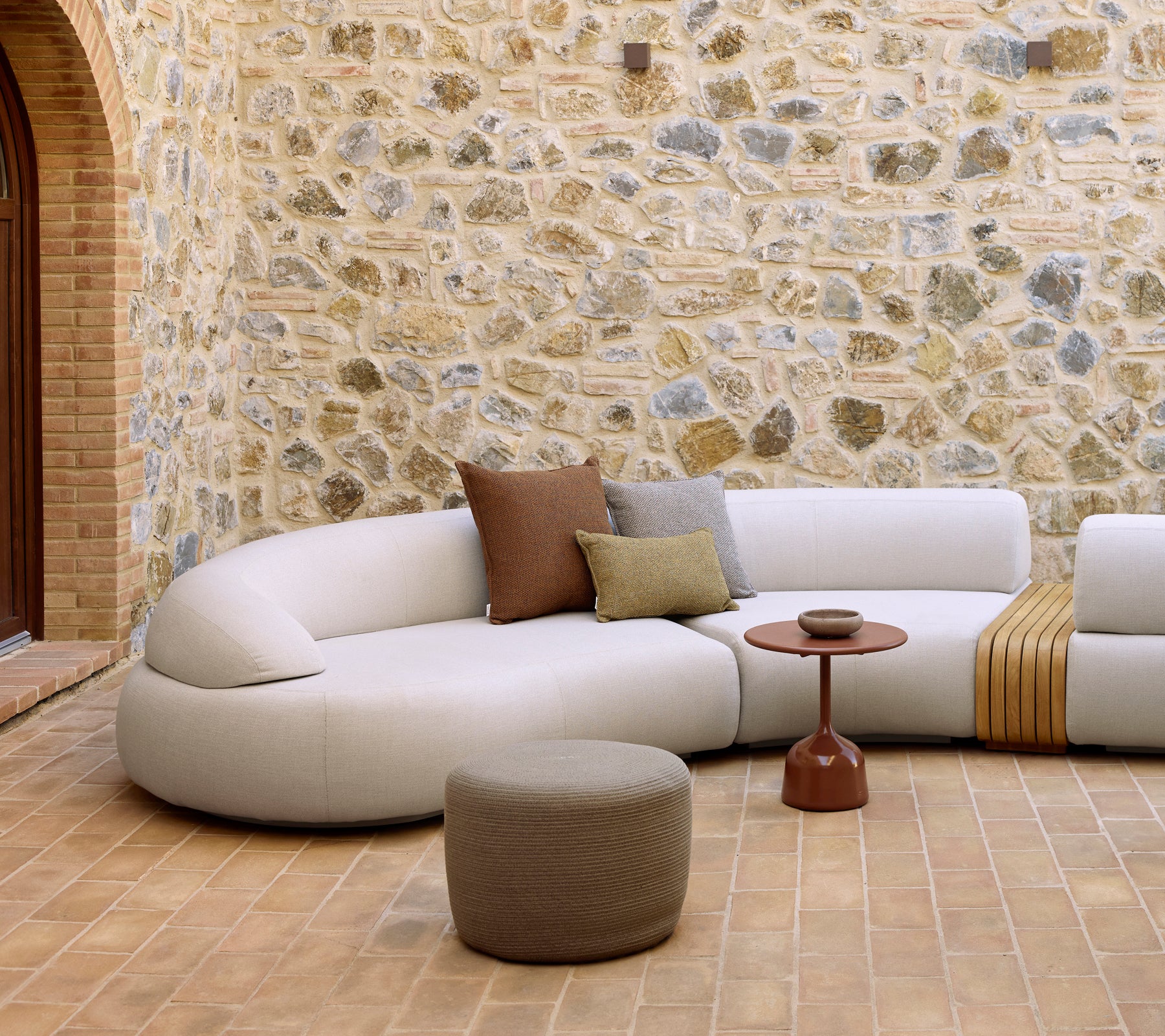 Circle Hocker klein