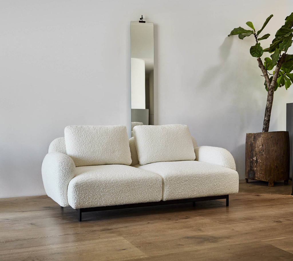 Aura 2-Sitzer-Sofa